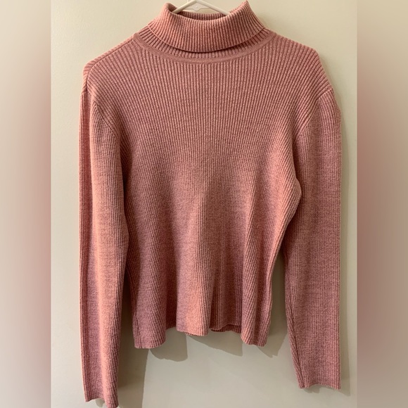 WORTHINGTON petite pink sweater 🎀💗🤍💗🤍🥰 - Picture 1 of 3